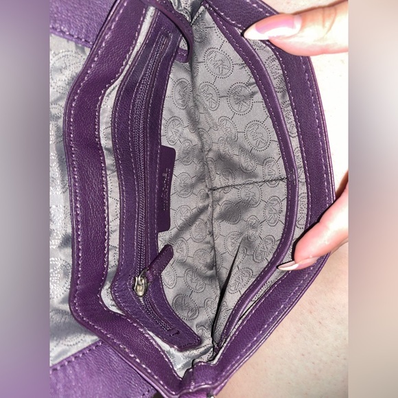 Vintage Michael Michael kors purple purse - Picture 4 of 7